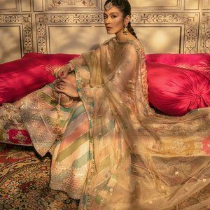 Faiza Saqlain Ravza Size L